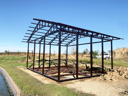 Беседка на берегу пруда, пос.&nbsp;Новозавидово